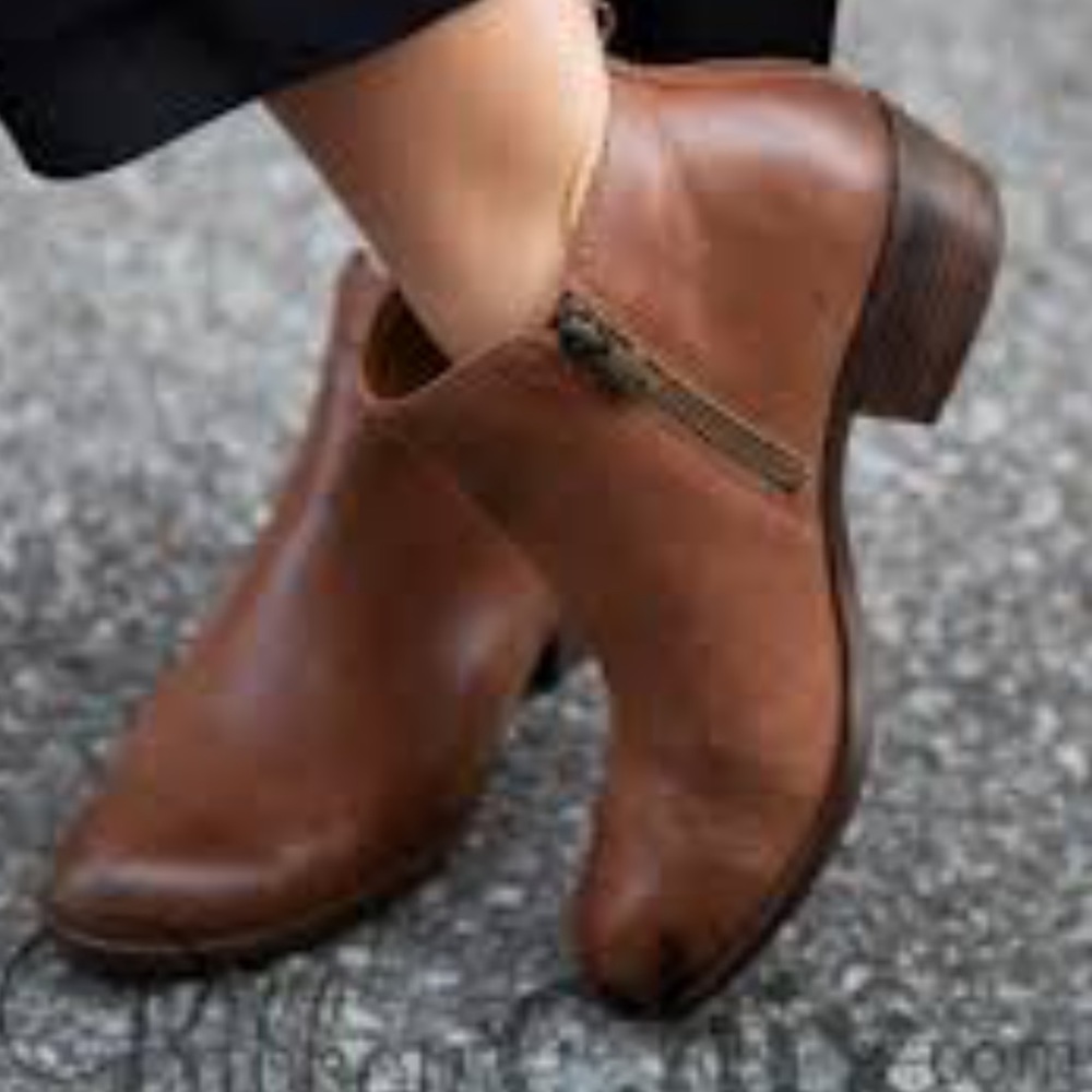 Lucky Brand Basel ankle booties - toffee